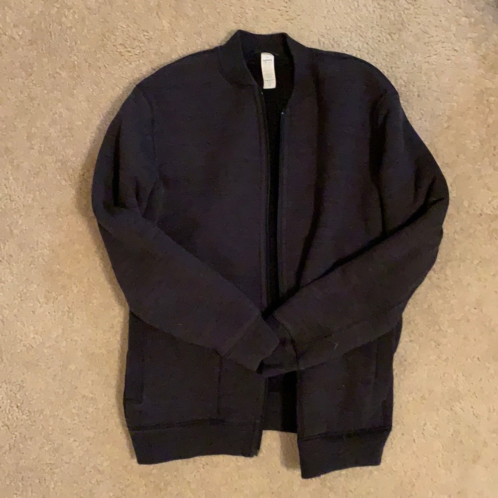 Lulu Lemon Kids zip up fleece inside